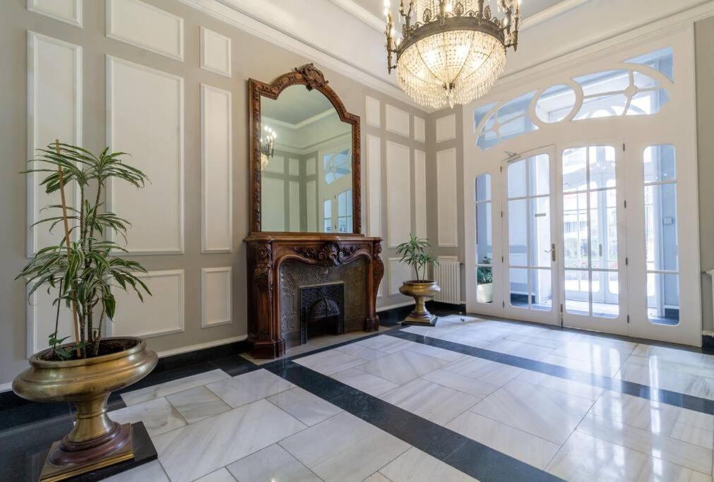 Apartamento En Un Edificio Senorial: Duplex Totalmente Nuevo. *